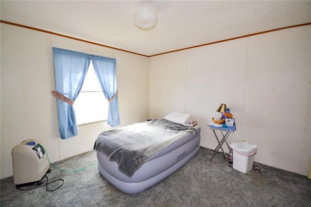 bedroom featuring carpet floors