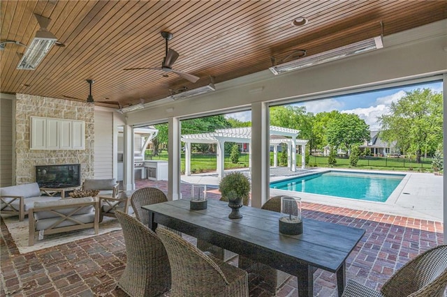 3116 W 86th St, Leawood, KS 66206 - sunroom / solarium featuring a swimming pool