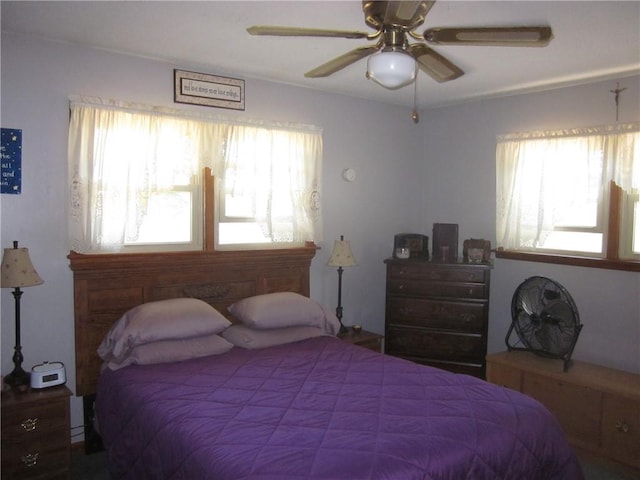 bedroom with ceiling fan