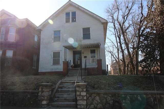 view of front facade featuring covered porch