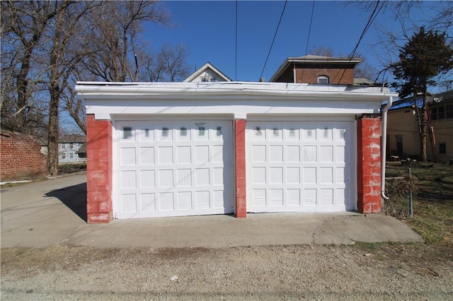 view of detached garage