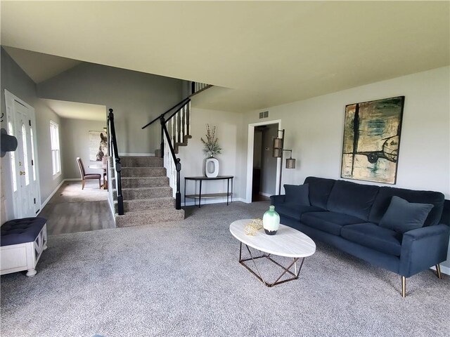 501 Meadow Ln, Fort Scott, KS 66701 - living room featuring vaulted ceiling