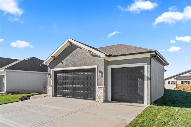 ranch-style home with a front yard