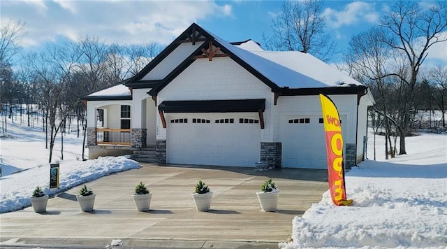 view of front of property with covered porch