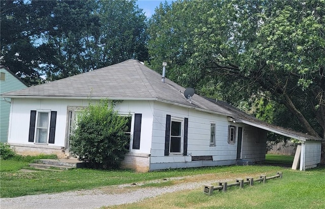 exterior space featuring a yard