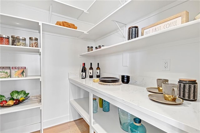 13028 S Constance St, Olathe, KS 66062 - view of pantry