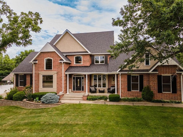 view of front of house featuring a front yard