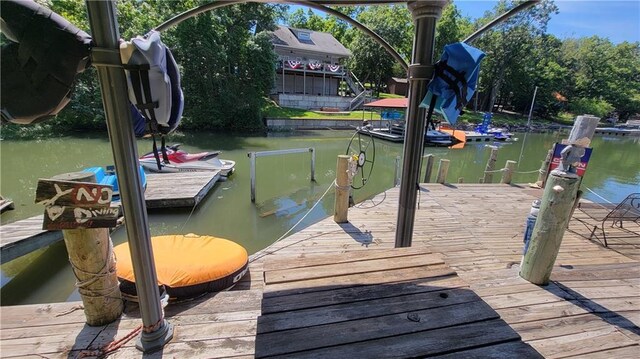 239 E Sugar Lake Dr, Mound City, KS 66056