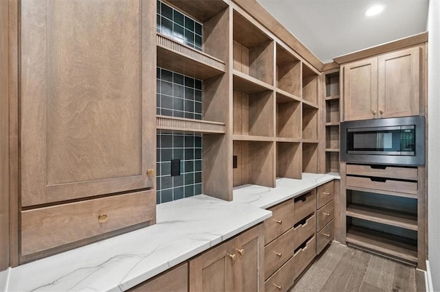 8736 N Lewis Ave, Kansas City, MO 64157 - view of pantry