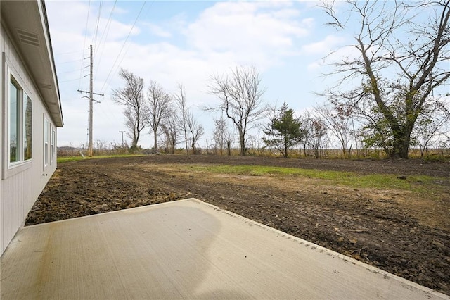 view of yard with a patio