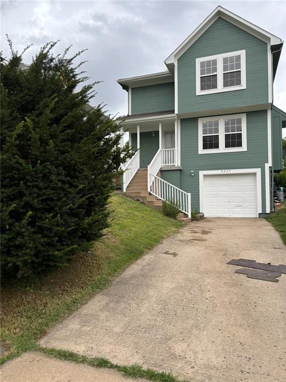 view of front facade with a garage