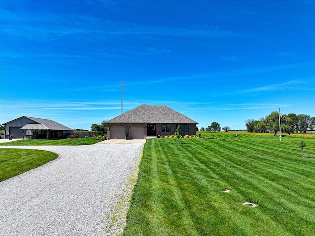 ranch-style home featuring a front lawn