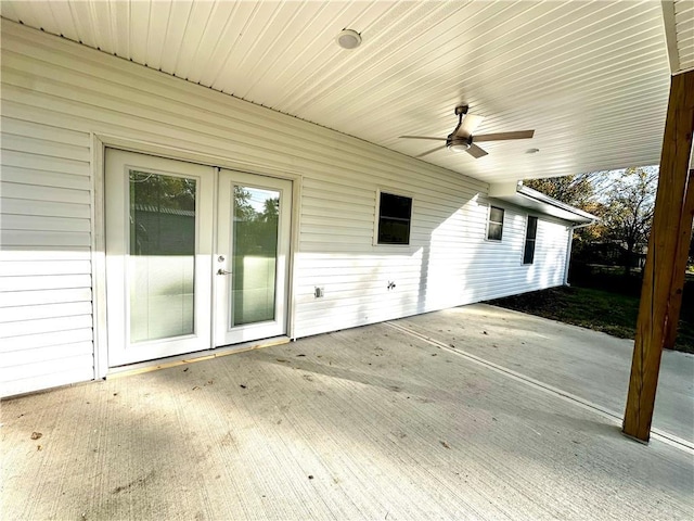 view of patio with ceiling fan