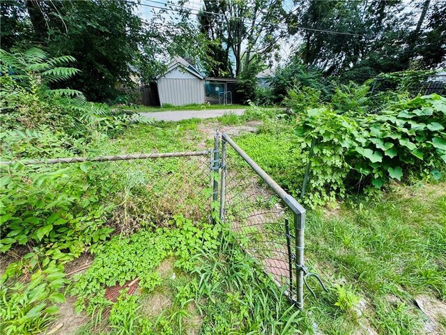 521 Hardesty Ave, Kansas City, MO 64123 - photo 26