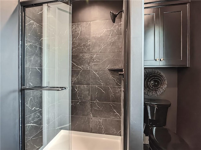 17212 Nieman Rd, Overland Park, KS 66221 - bathroom with a shower stall