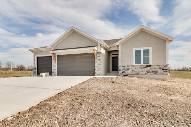 view of front facade with a garage