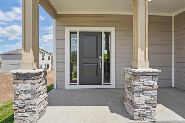 780 Creekmoor Dr, Raymore, MO 64083 - entrance to property with covered porch