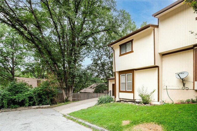 exterior space with a lawn