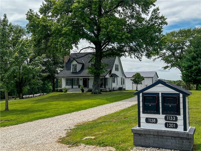 view of front of house with a front yard