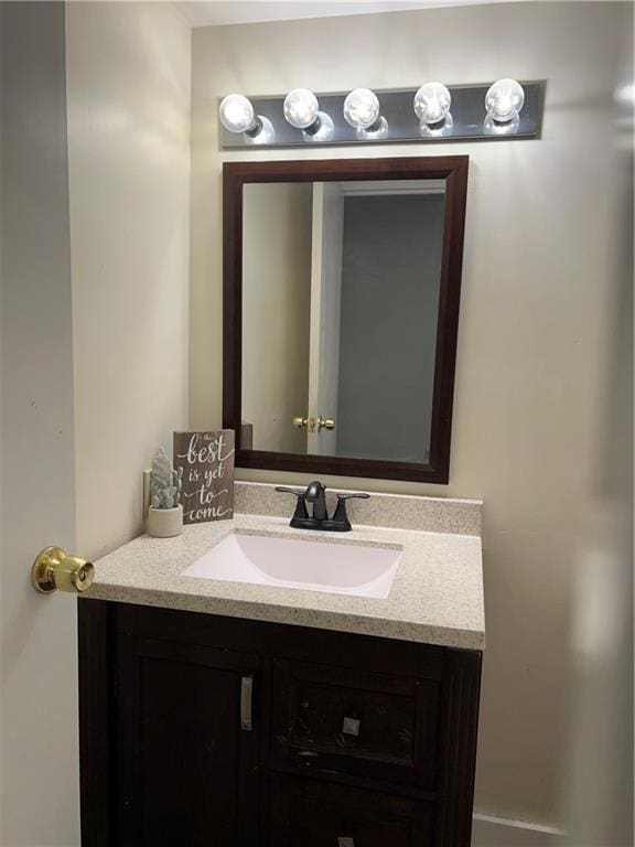 bathroom with vanity