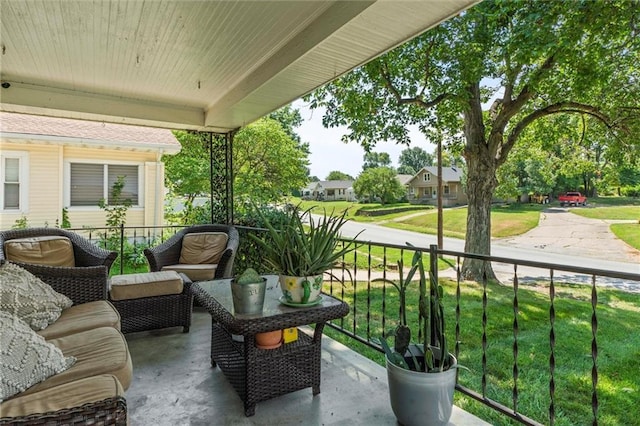 314 E Lexington St, Richmond, MO 64085 - view of balcony