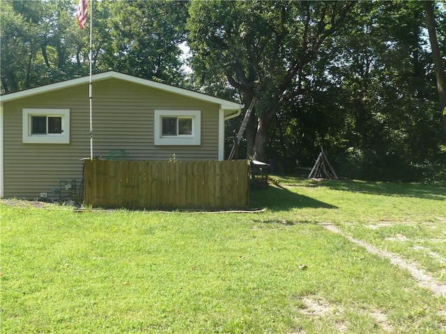 exterior space featuring a yard