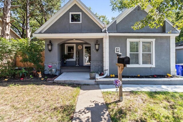 view of front of property with covered porch