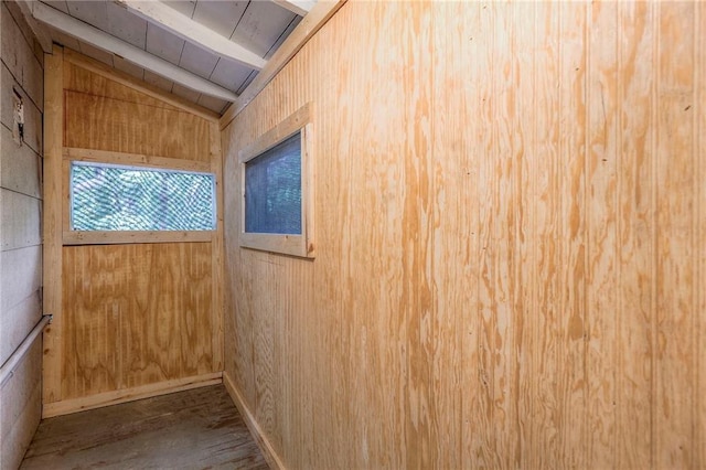 room details with beam ceiling