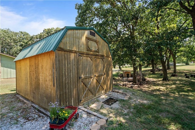 view of outbuilding