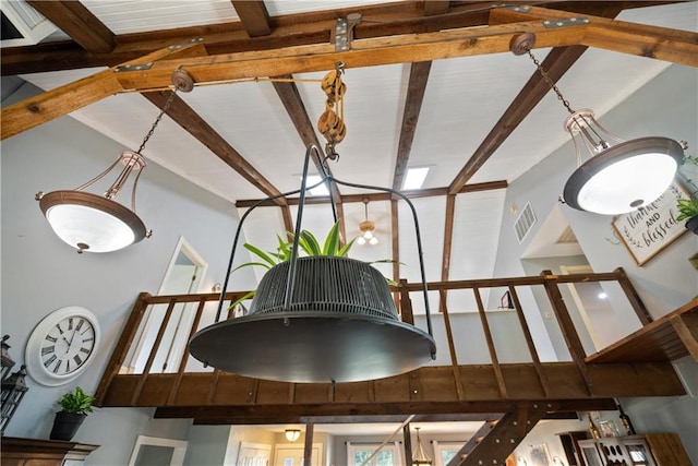 2924 Crown Dr, Independence, KS 67301 - detailed view of beam ceiling