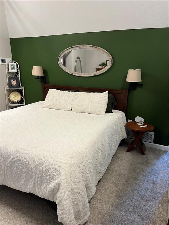 bedroom featuring carpet floors