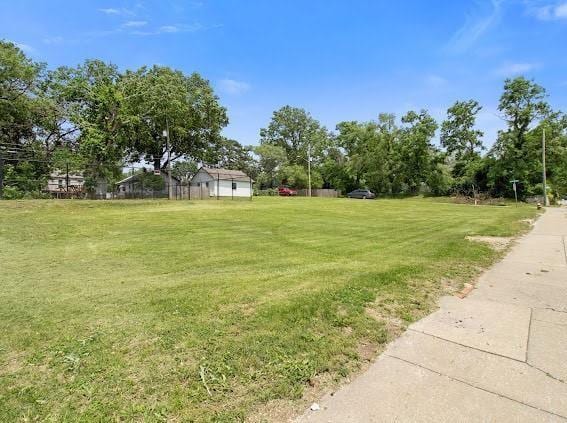 Listing photo 2 for 3200 Brown Ave, Kansas City KS 66104