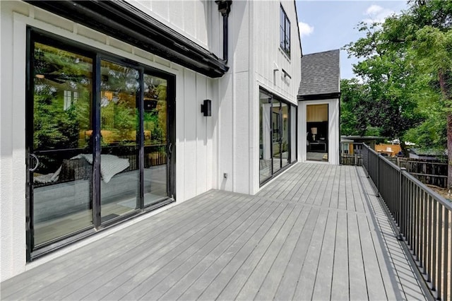 2207 W 71st St, Prairie Village, KS 66208 - view of deck