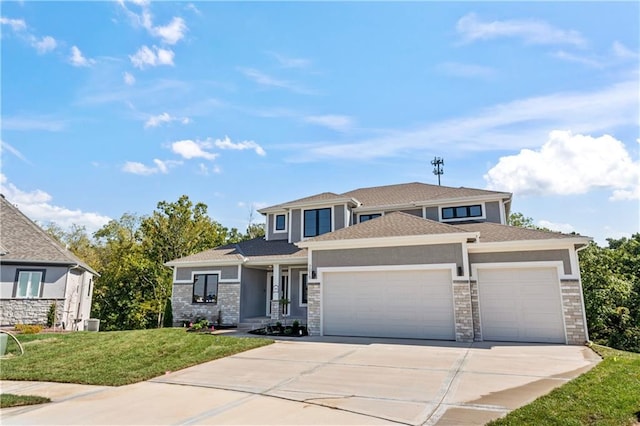 view of front of property featuring a front lawn