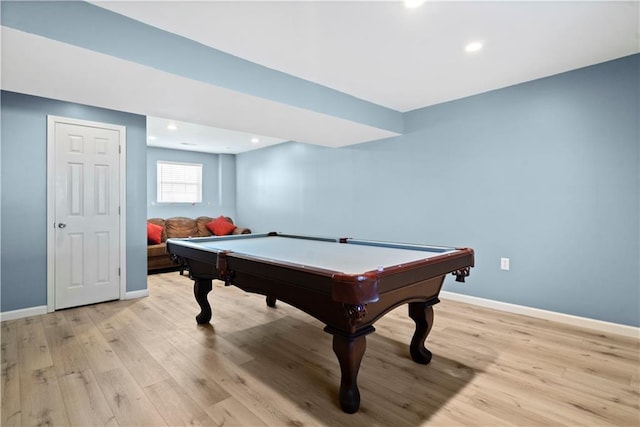 game room with light wood finished floors, baseboards, pool table, and recessed lighting