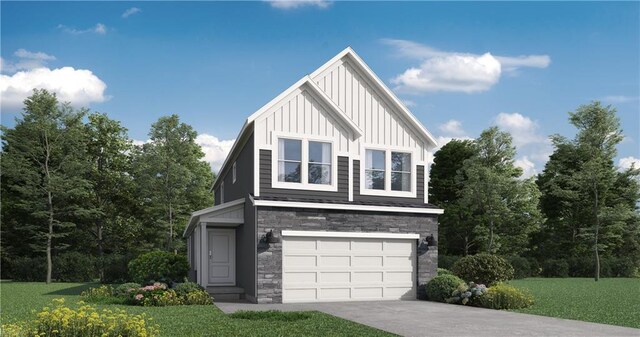 view of front facade featuring a front lawn and a garage