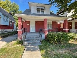 bungalow-style home with covered porch