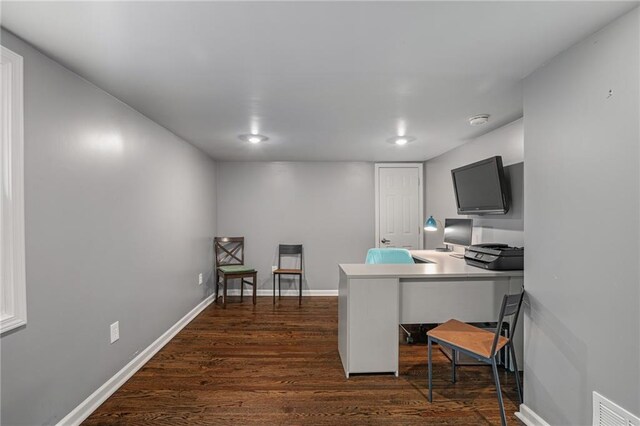 2937 Paseo Blvd, Kansas City, MO 64109 - office space featuring dark wood finished floors and baseboards