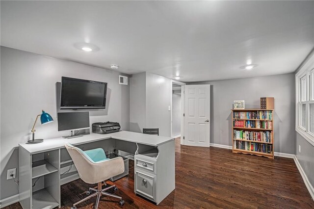 2937 Paseo Blvd, Kansas City, MO 64109 - home office featuring dark wood finished floors, baseboards, and recessed lighting