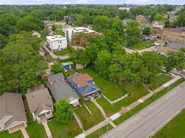 2937 Paseo Blvd, Kansas City, MO 64109 - aerial overview of property's location with nearby suburban area