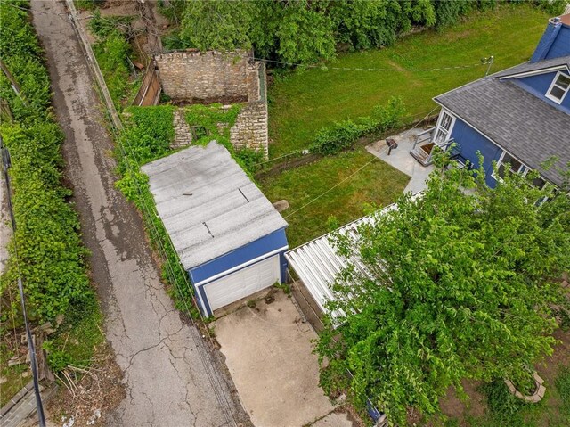 2937 Paseo Blvd, Kansas City, MO 64109 - aerial view of property and surrounding area