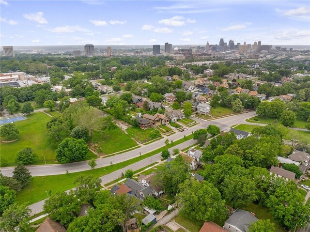 2937 Paseo Blvd, Kansas City, MO 64109 - aerial view of skyline