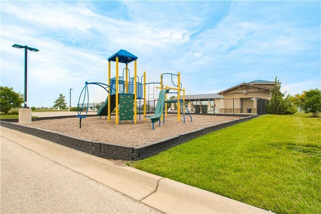 1145 SW Whitby Dr, Lees Summit, MO 64083 - photo 20