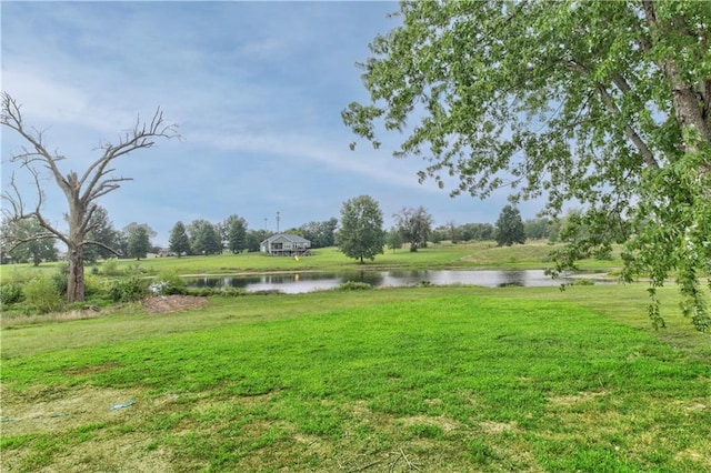 view of yard with a water view