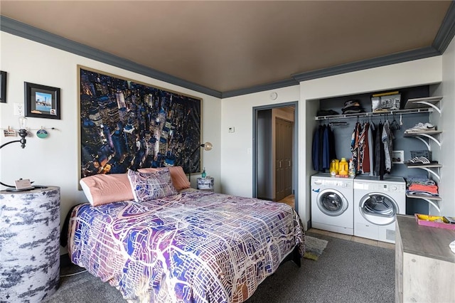 bedroom featuring crown molding, carpet flooring, independent washer and dryer, and a closet