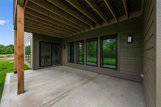 8720 N Lewis Ave, Kansas City, MO 64157 - view of patio