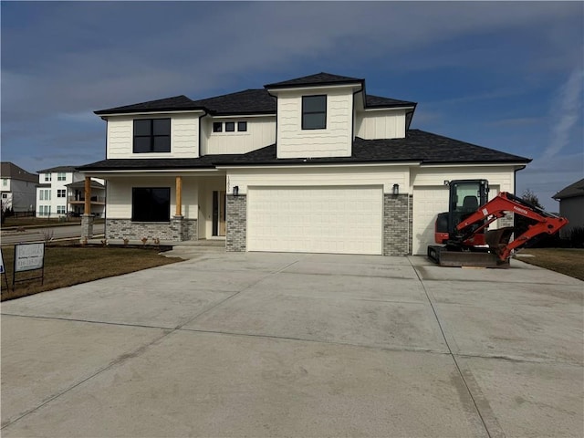 view of front facade with a garage