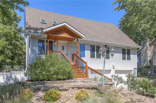 view of front facade featuring a garage