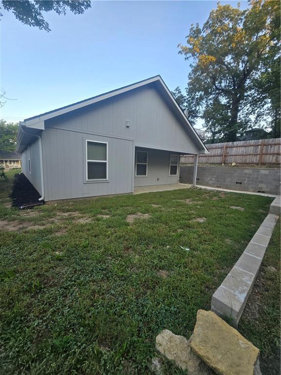 4939 Woodland Ave, Kansas City, MO 64130 - photo 4