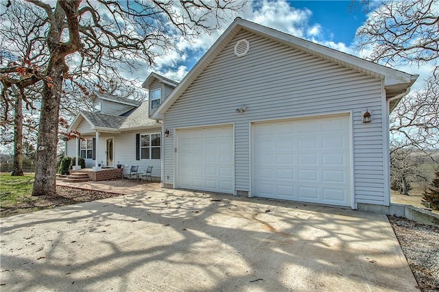 view of front of house with covered porch